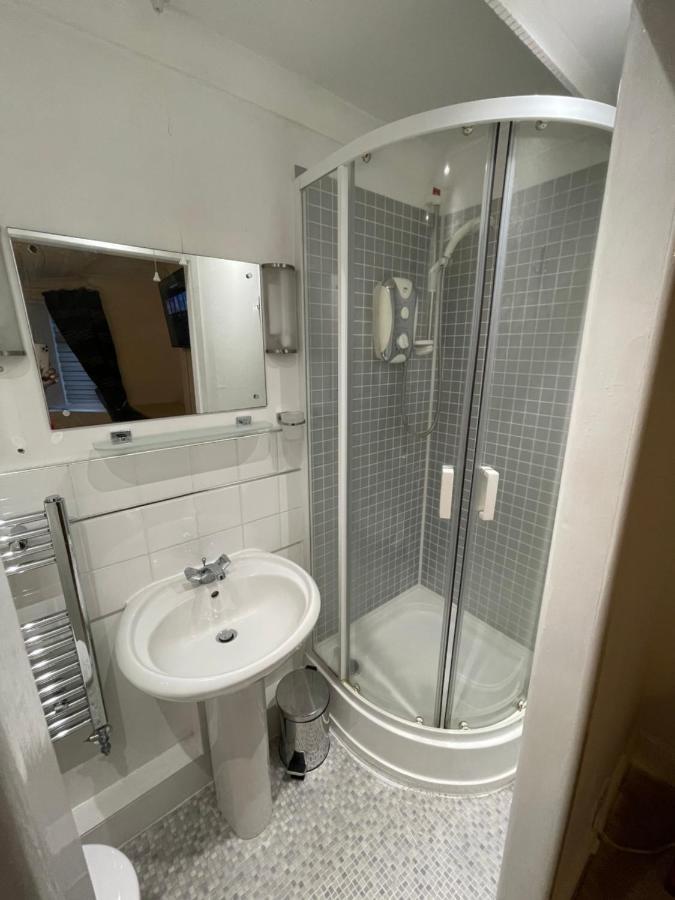 Alder En-Suites Self-Catering With Private Shower 1 Southampton Exteriör bild