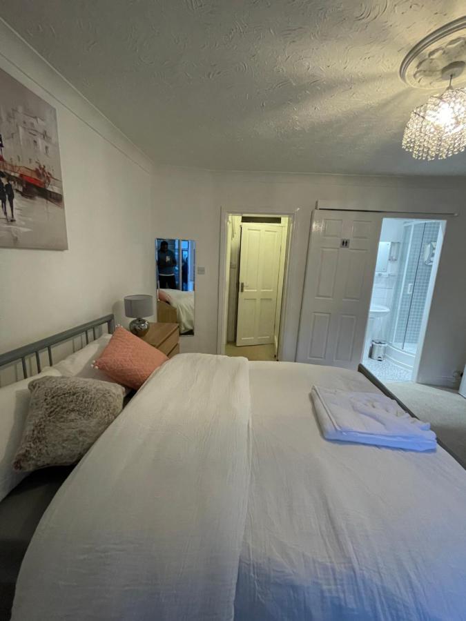 Alder En-Suites Self-Catering With Private Shower 1 Southampton Exteriör bild