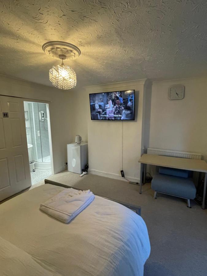 Alder En-Suites Self-Catering With Private Shower 1 Southampton Exteriör bild