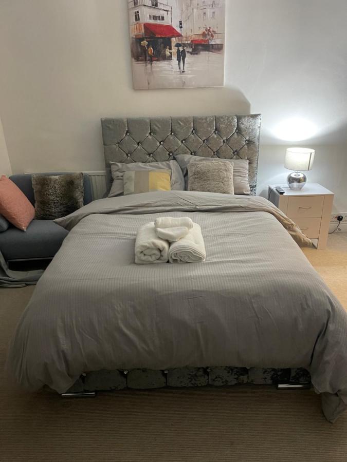 Alder En-Suites Self-Catering With Private Shower 1 Southampton Exteriör bild