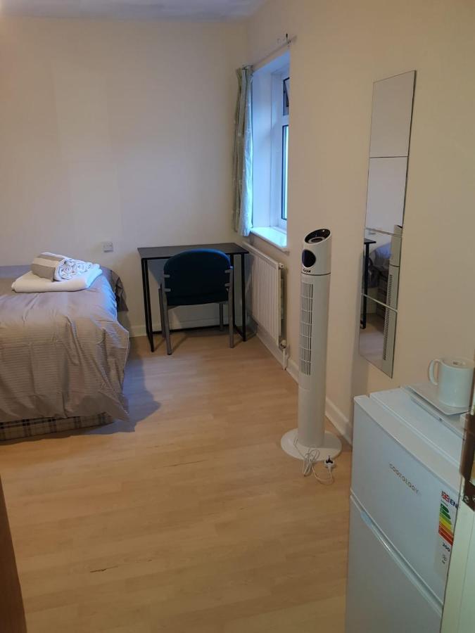 Alder En-Suites Self-Catering With Private Shower 1 Southampton Exteriör bild