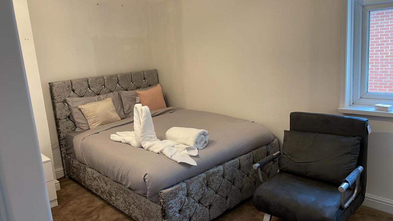 Alder En-Suites Self-Catering With Private Shower 1 Southampton Exteriör bild